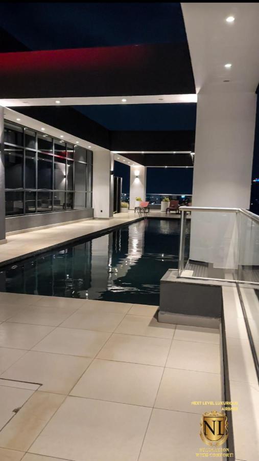 Escada Next Level Luxurious Home Ναϊρόμπι Εξωτερικό φωτογραφία