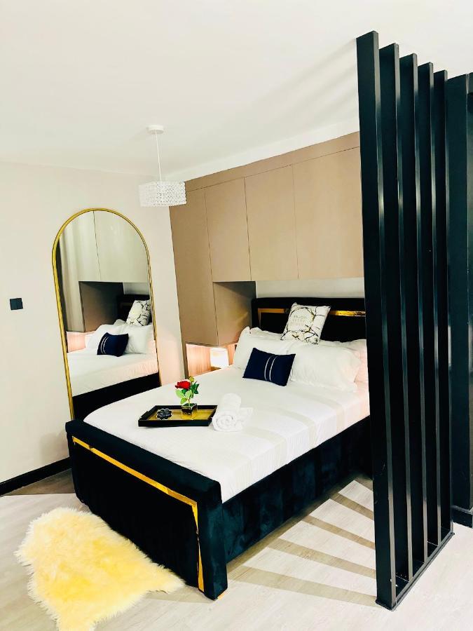 Escada Next Level Luxurious Home Ναϊρόμπι Εξωτερικό φωτογραφία