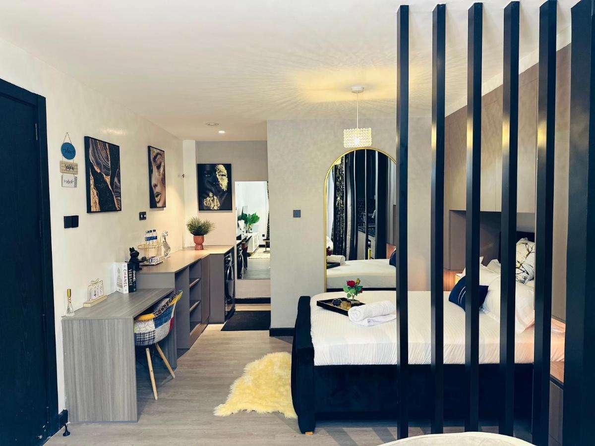 Escada Next Level Luxurious Home Ναϊρόμπι Εξωτερικό φωτογραφία