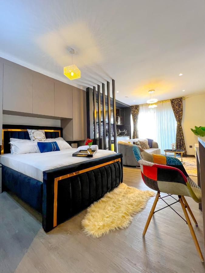 Escada Next Level Luxurious Home Ναϊρόμπι Εξωτερικό φωτογραφία