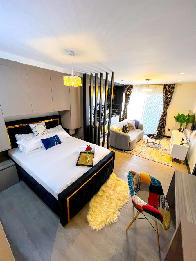 Escada Next Level Luxurious Home Ναϊρόμπι Εξωτερικό φωτογραφία